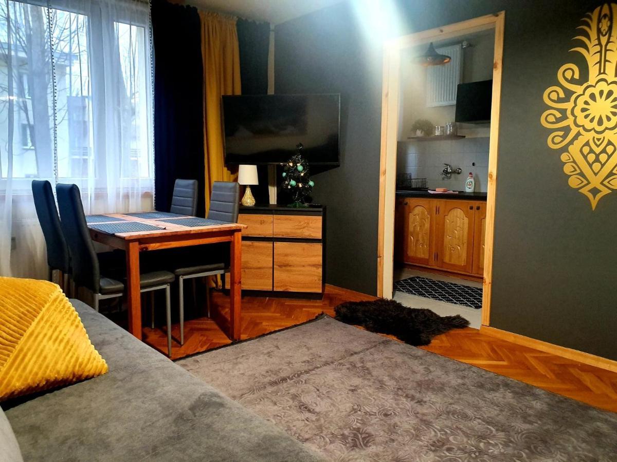 Apartament Izba W Centrum Zakopane Ngoại thất bức ảnh
